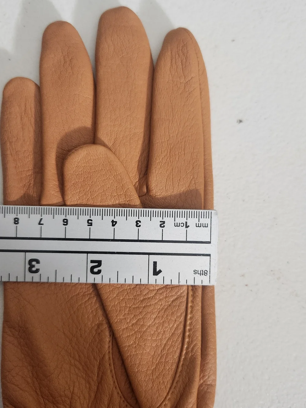 Orvis Chestnut Brown Leather Gloves
